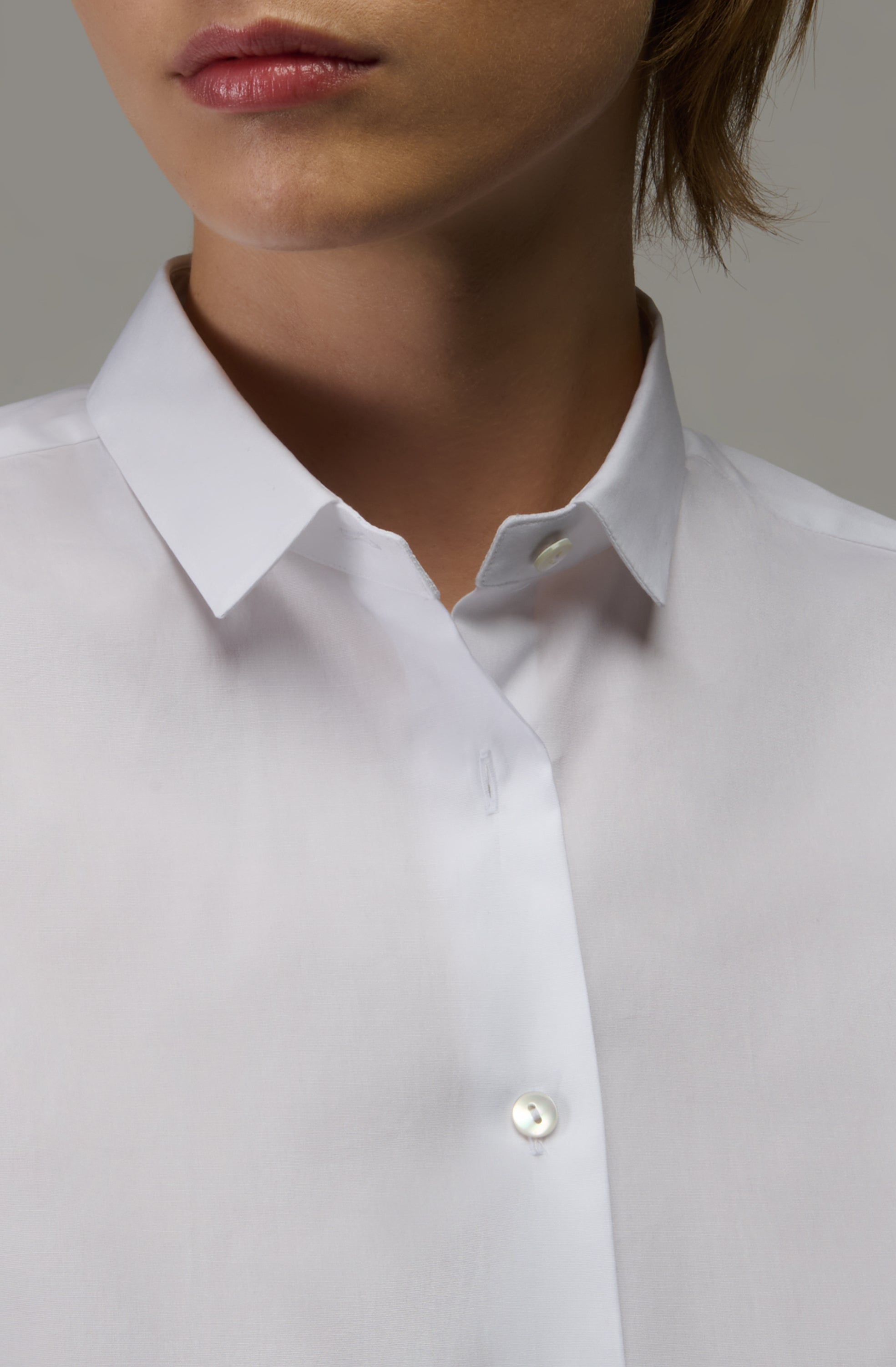 Women's White Shirts: Elegant & Everyday Staples - Xacus