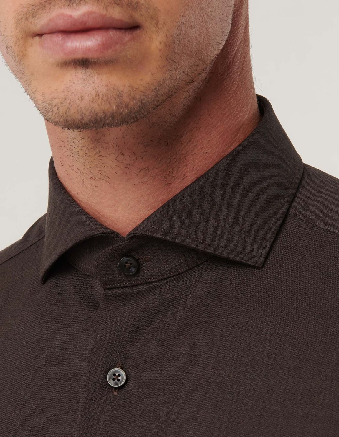 Camisa Cuello francés Liso Tela Marrón Tailor Custom Fit 3