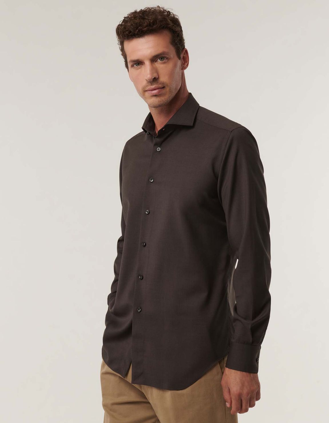 Camisa Cuello francés Liso Tela Marrón Tailor Custom Fit 6