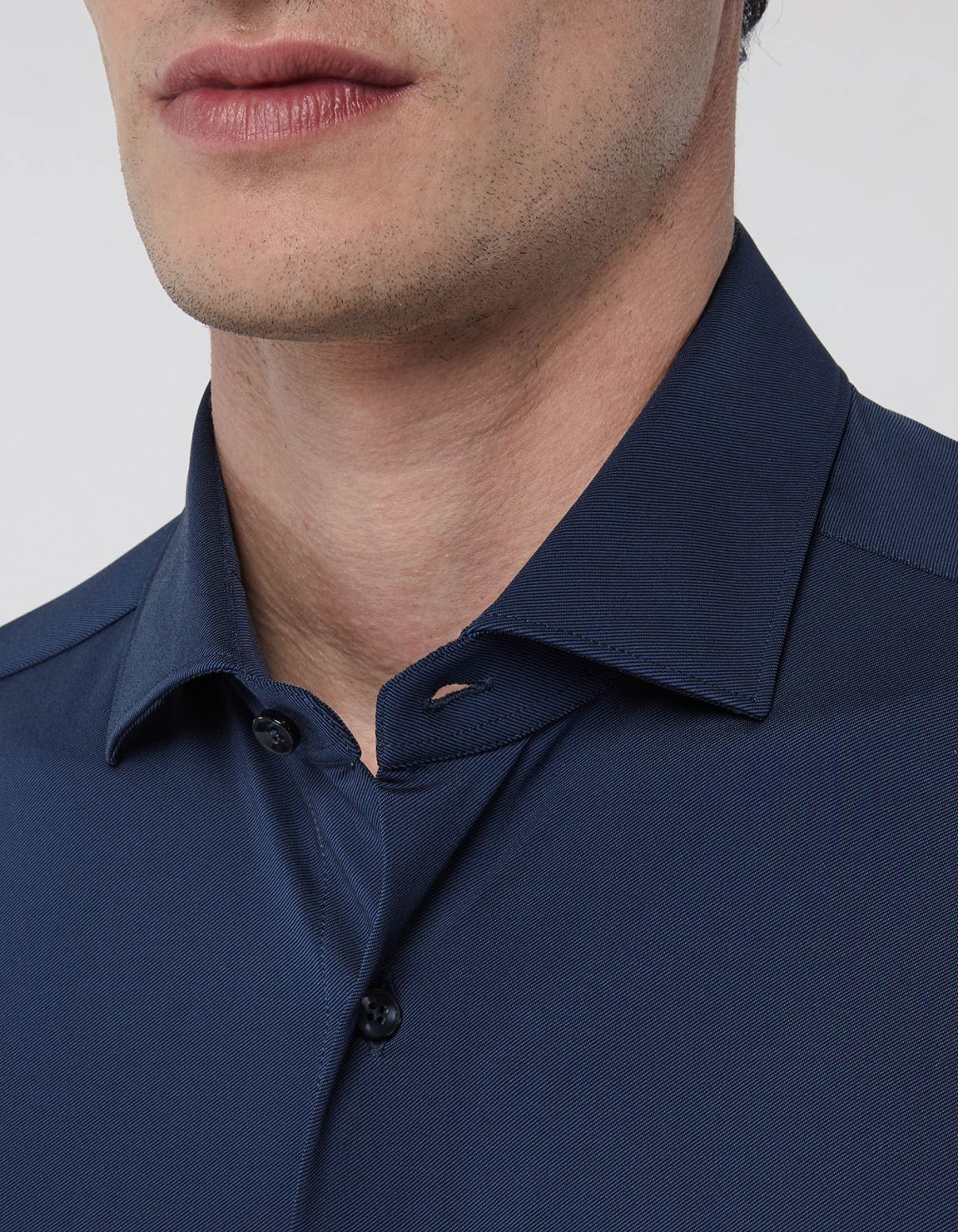 Camisa Cuello francés pequeño Liso Sarga Azul marino Tailor Custom Fit 2