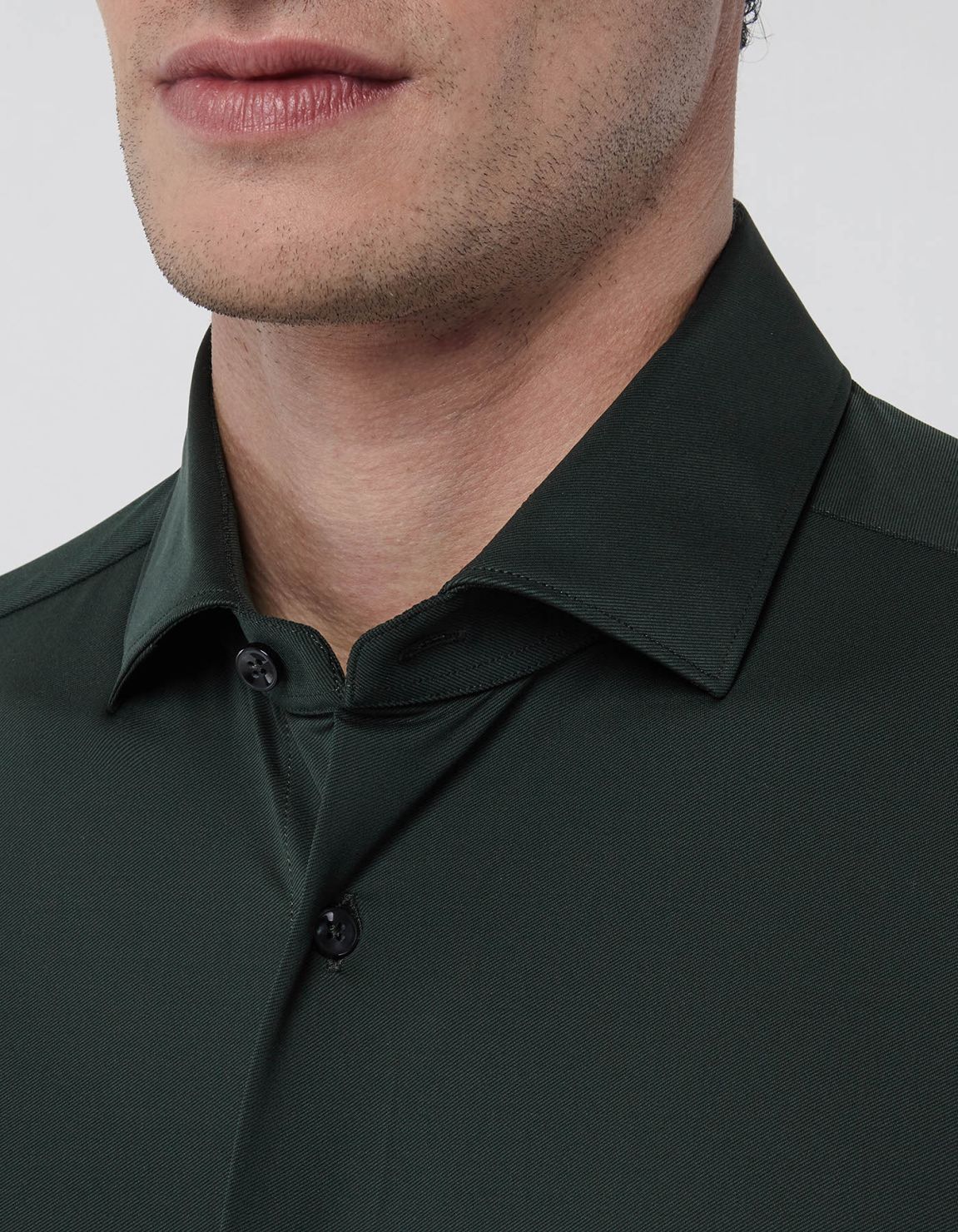 Camisa Cuello francés pequeño Liso Sarga Verde oscuro Tailor Custom Fit 2