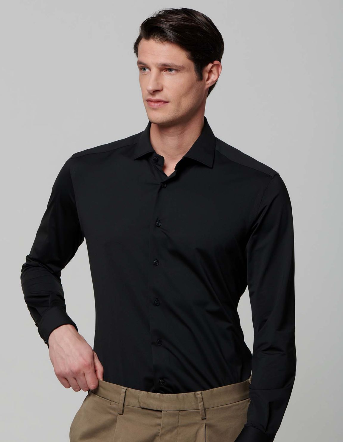 Camisa Cuello francés pequeño Liso Sarga Negro Slim Fit 6