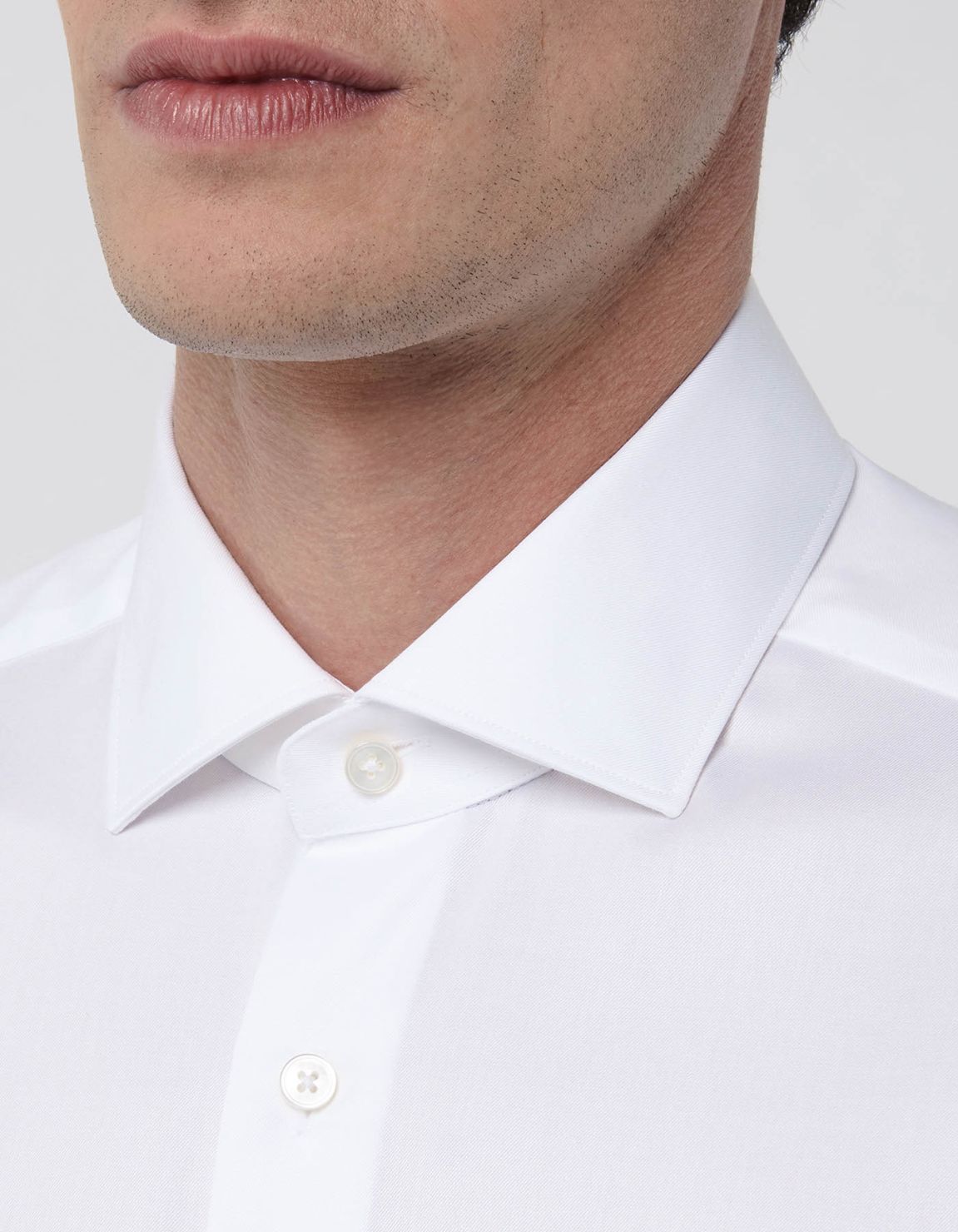 Camisa Cuello francés pequeño Liso Sarga Blanco Slim Fit 2